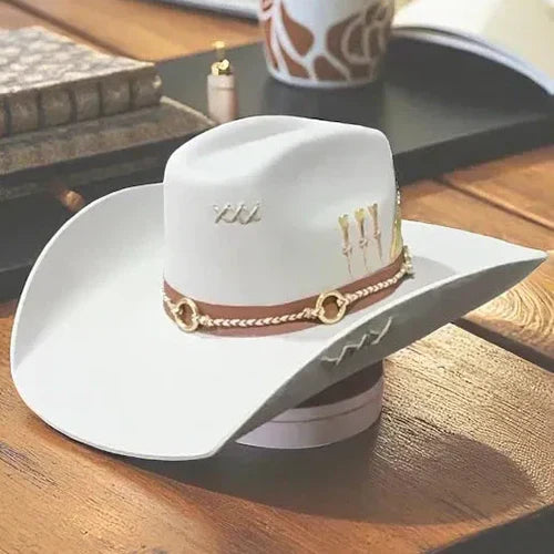 Chapeu 3 Cravos Americano Gelo